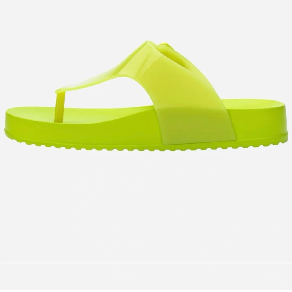 Melissa Green Sandals with Glossy Finish and Molded Footbed US 10 - Picture 3 of 7